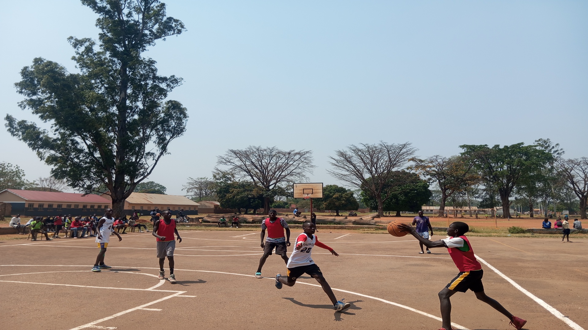 U14 basketball match between Tuskman and World Embrace